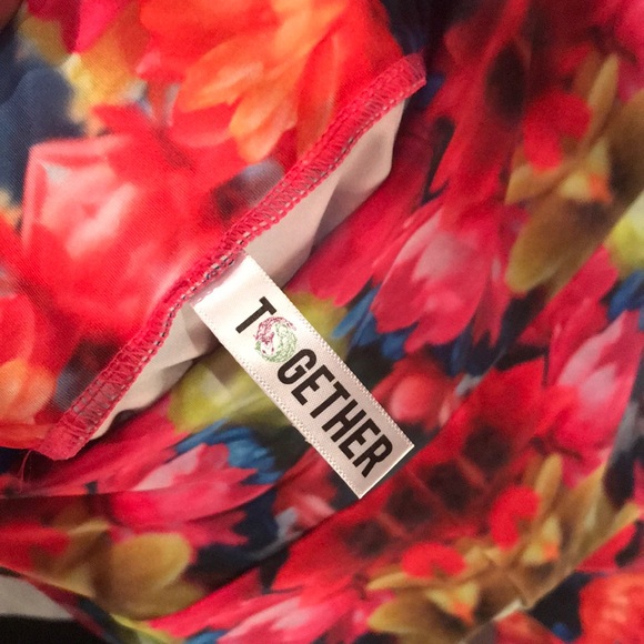 YOGA pants size xs runs big - Picture 1 of 4